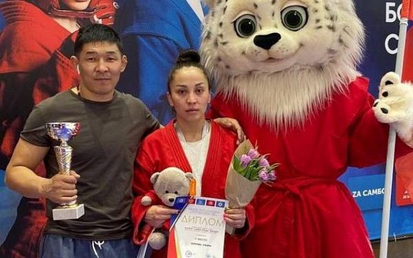 Самбистка из Бурятии стала призёром Всероссийского турнира 