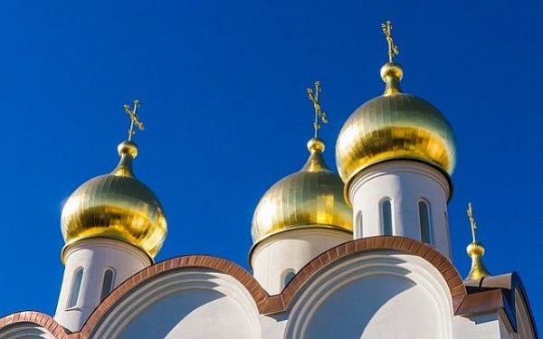 Над древлеправославном храме в Тарбагатае засияли новые купола