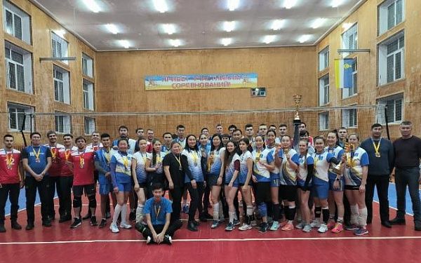 В Улан-Удэ прошел Кубок Федерации волейбола республики 