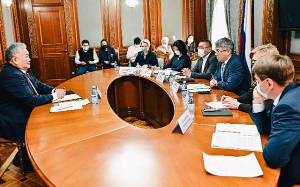 Глава Бурятии провел совещание по активизации сотрудничества с Монголией с участием Россотрудничества