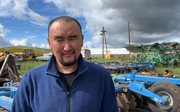 Ветеран СВО из Бурятии развивает сельское хозяйство и учит студентов Анатолий Очиртаров