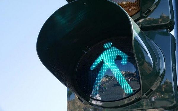 В Улан-Удэ заработал наземный светофор со светодиодной подсветкой