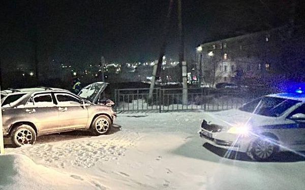 В Улан-Удэ мужчина на Лексусе сбил пешехода и подло скрылся 