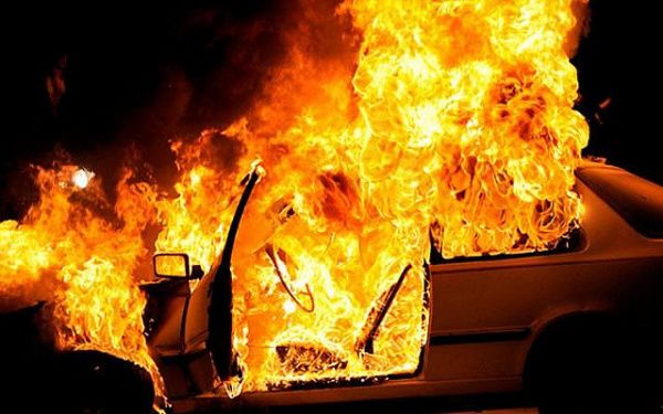 В степном районе Бурятии загорелся автомобиль 