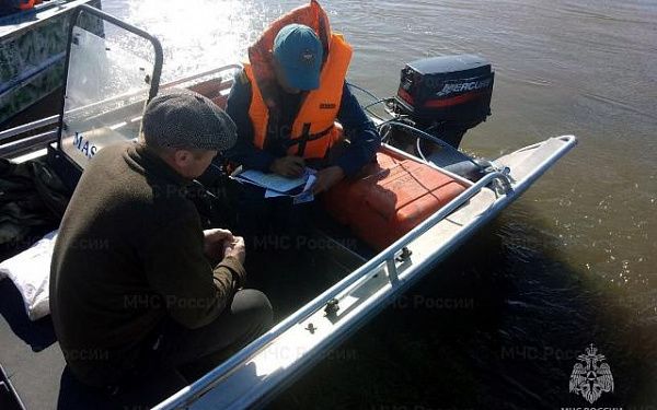 Инспекторы ГИМС в Бурятии ведут усиленный контроль за безопасностью на воде