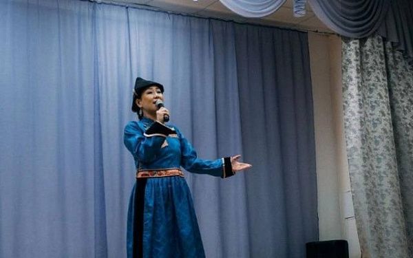 В госпитале Улан-Удэ артисты подарили концерт раненым бойцам