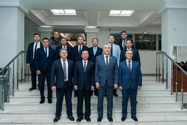В Улан-Удэ обсудили открытие прямого авиарейса с китайским городом-побратимом Эрлянь