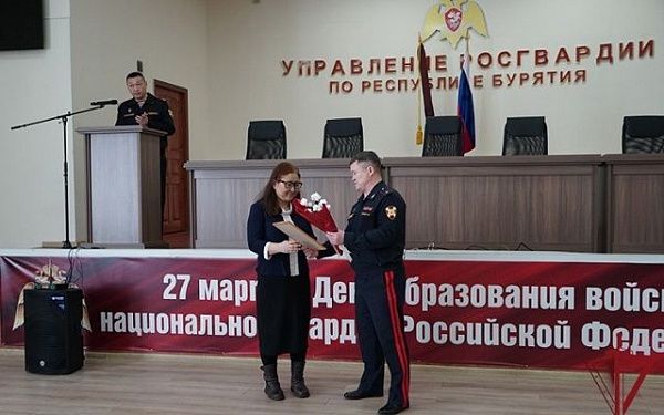 В Улан-Удэ наградили журналистов в честь юбилея Росгвардии