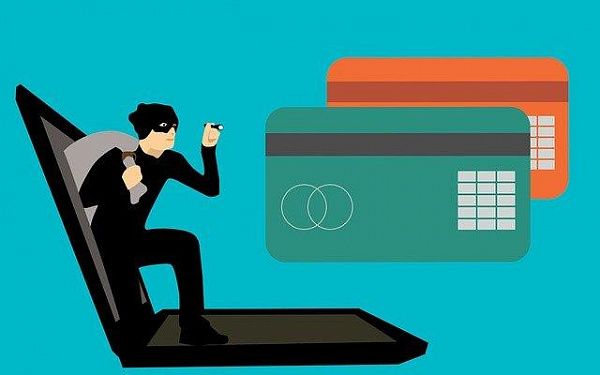 За минувшие сутки в полиции Октябрьского района зарегистрировано три случая мошенничеств