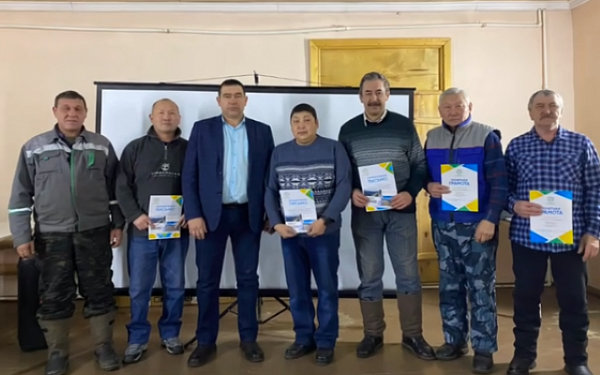 В Улан-Удэ лучших сотрудников комбината по благоустройству наградили путёвками на курорт